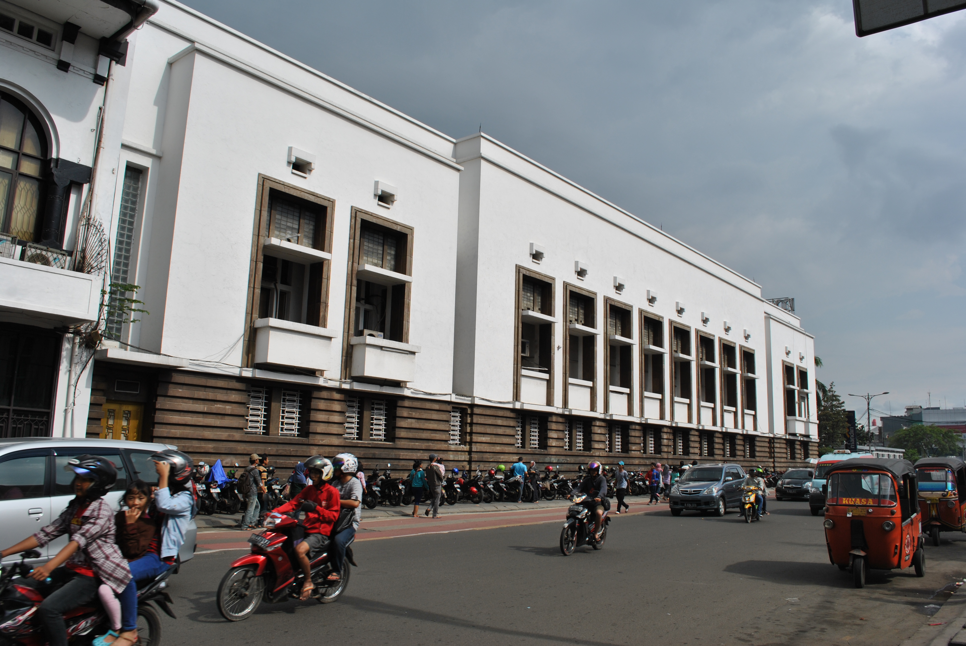 Representative bank service image | Representative image